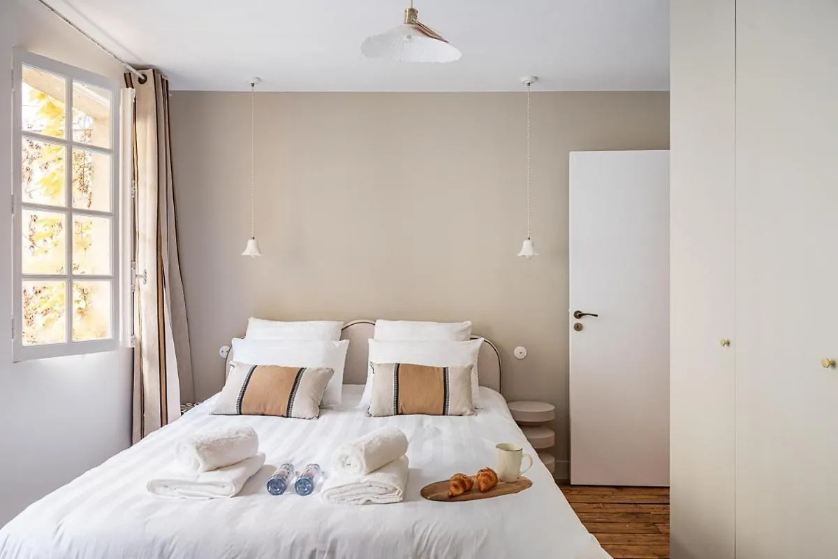 Parisian Duplex In Marais With Sauna Daire Paris