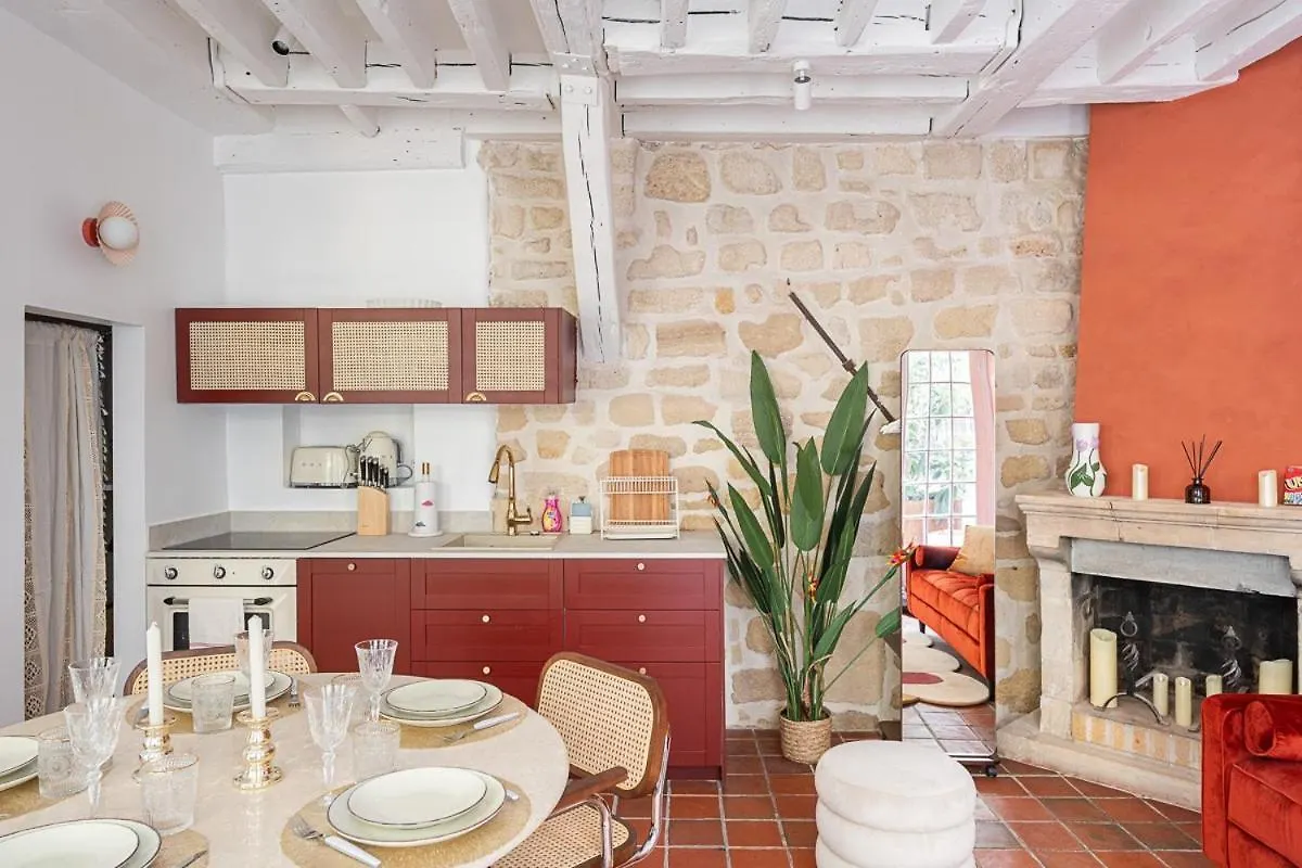 Parisian Duplex In Marais With Sauna France